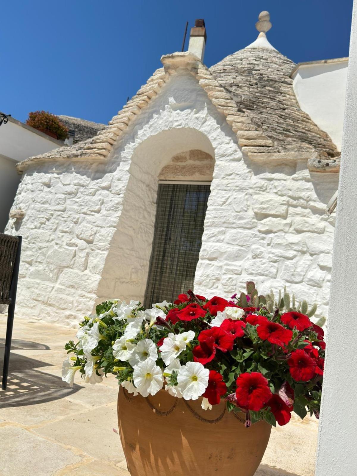 Trulli Resort Aia Piccola Альберобелло Екстер'єр фото